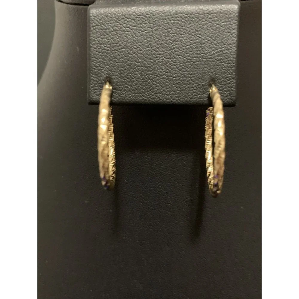 18K Gold Hoop Earrings - Picture 8 of 10
